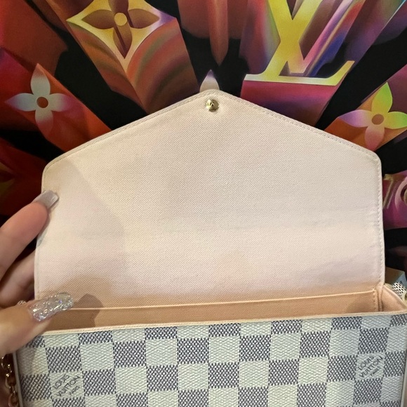 ‼️SOLD‼️ LV FÉLICIE POCHETTE - Picture 14 of 16